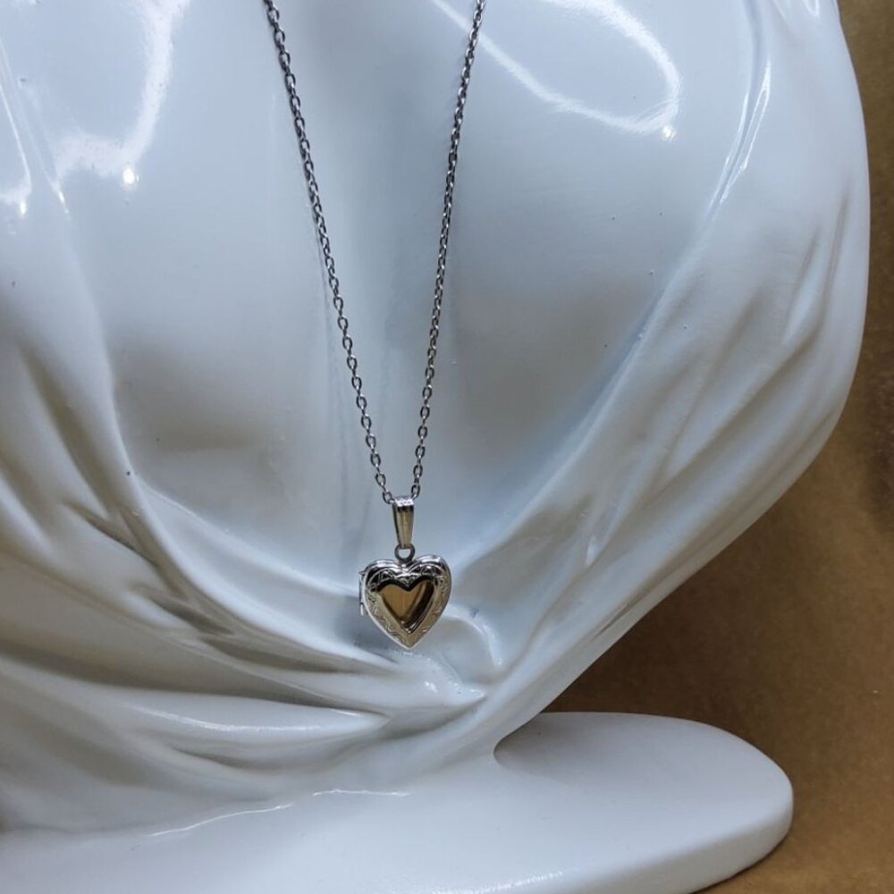 Vintage Amco Heart locket in 14 Kt White Gold Overlay 16"